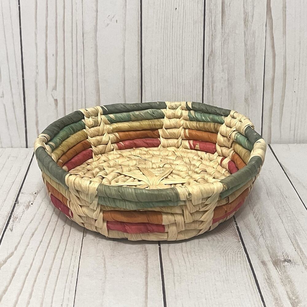 Vintage Handwoven Boho Colorful Straw Corn Husk Basket Rustic Farmhouse Decor